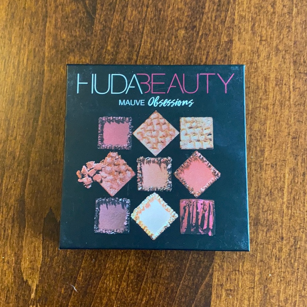 Huda Beauty Mauve Obsessions Palette